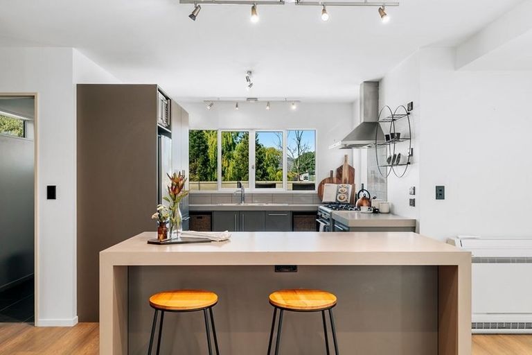 Photo of property in 8 Pisa Moorings Road, Mount Pisa, Cromwell, 9383