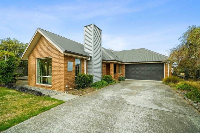 Photo of property in 15 Cressida Close, Rolleston, 7614