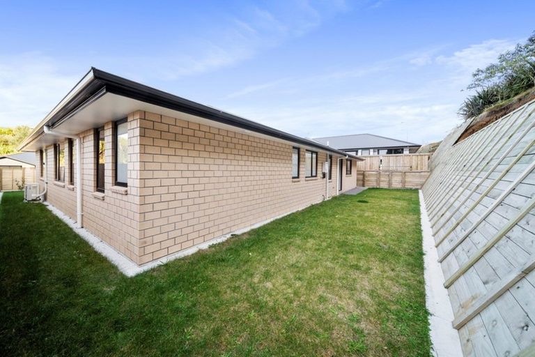 Photo of property in 3 Frederick Place, Whalers Gate, New Plymouth, 4310