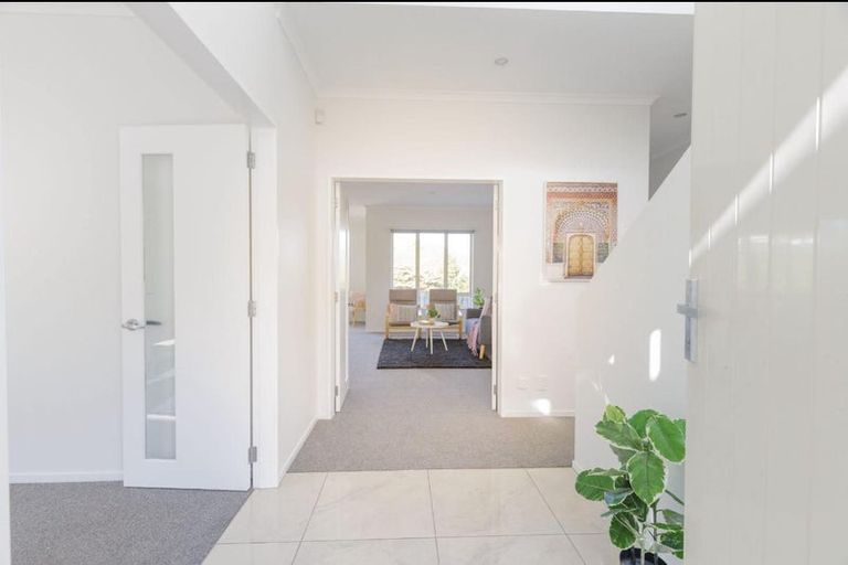 Photo of property in 24 Melksham Drive, Churton Park, Wellington, 6037