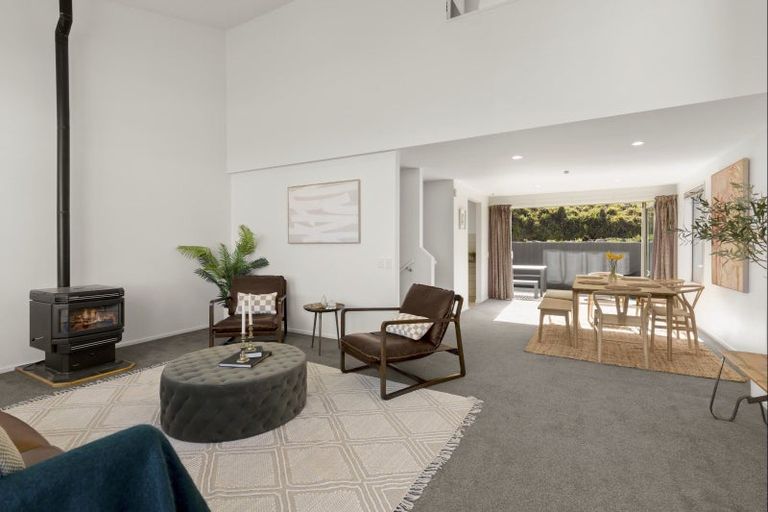 Photo of property in 6a Vancouver Drive, Queenstown, 9300