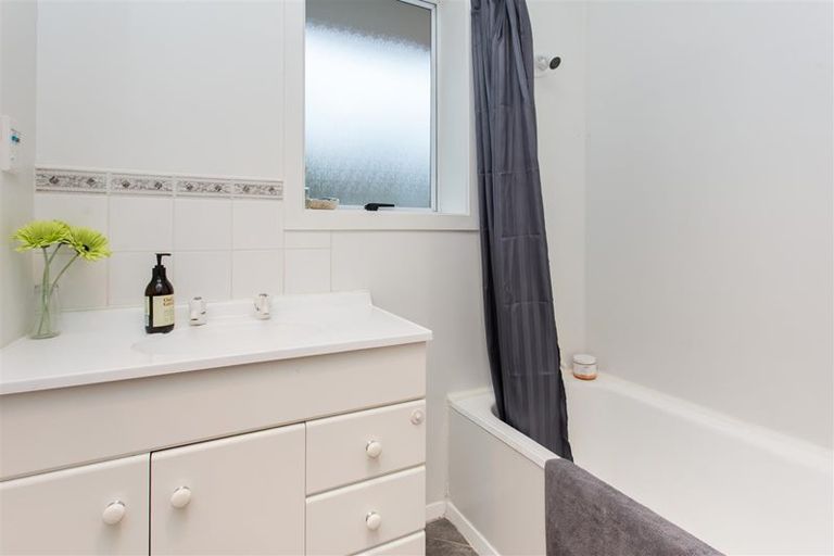 Photo of property in 71 Ensign Street, Halswell, Christchurch, 8025