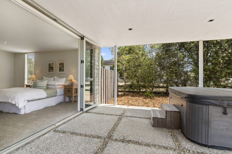 Photo of property in 25 Lagoon Way, Omaha, 0986