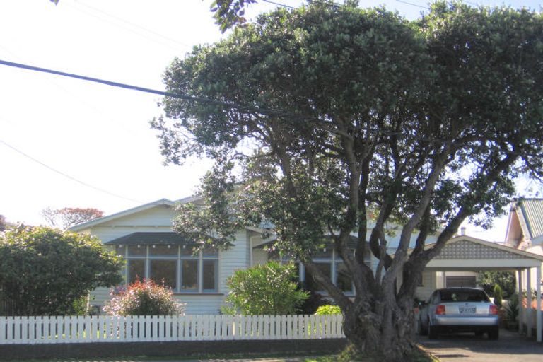 Photo of property in 21 Beaumont Avenue, Alicetown, Lower Hutt, 5010