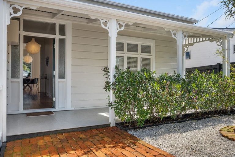 Photo of property in 95b Waikawa Road, Picton, 7220