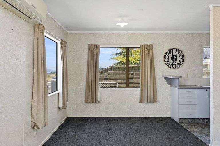 Photo of property in 182 Acacia Bay Road, Nukuhau, Taupo, 3330