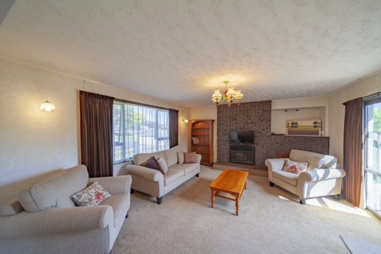 Photo of property in 34 Perry Crescent, Greenmeadows, Napier, 4112