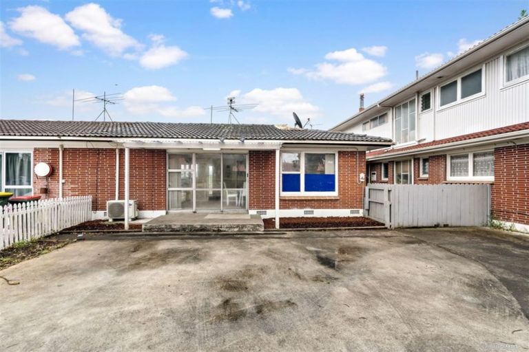 Photo of property in 2/58 Puhinui Road, Papatoetoe, Auckland, 2104