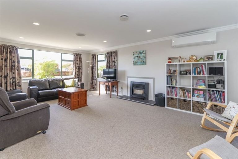 Photo of property in 8a Mahoe Street, Inglewood, 4330