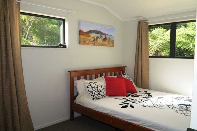 Photo of property in 2/29 Beaudine Avenue, Glenfield, Auckland, 0629