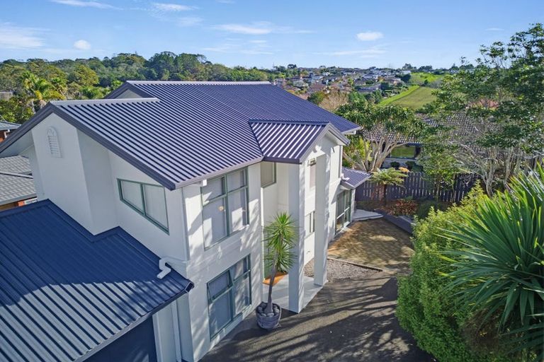 Photo of property in 6 Chadlington Avenue, Henderson, Auckland, 0612