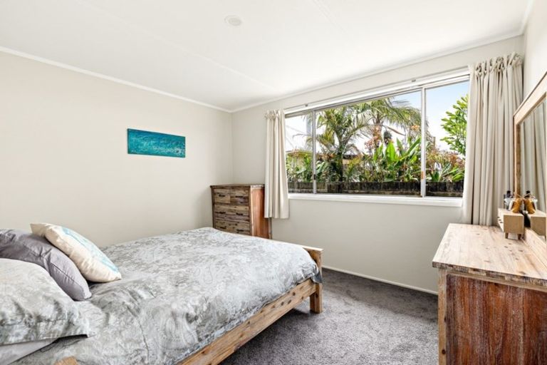 Photo of property in 7 Mary Keane Lane, Parakai, 0830