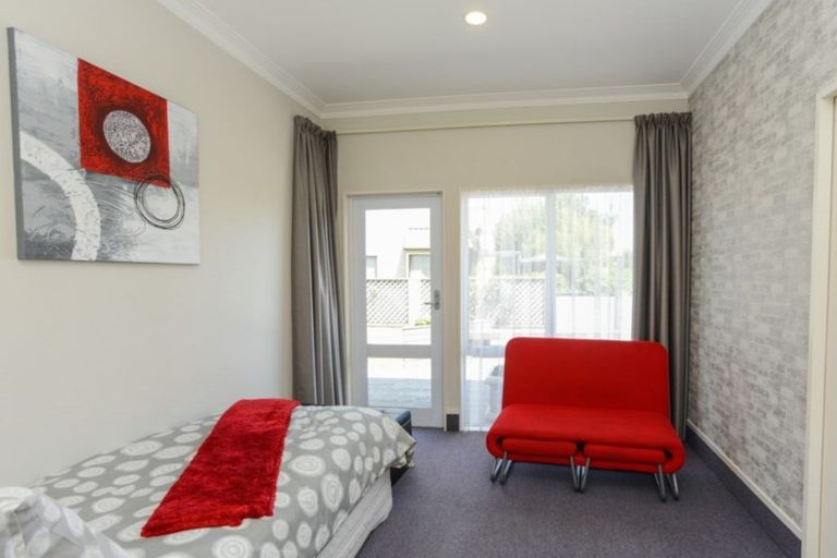 Photo of property in 20a Busby Hill, Havelock North, 4130