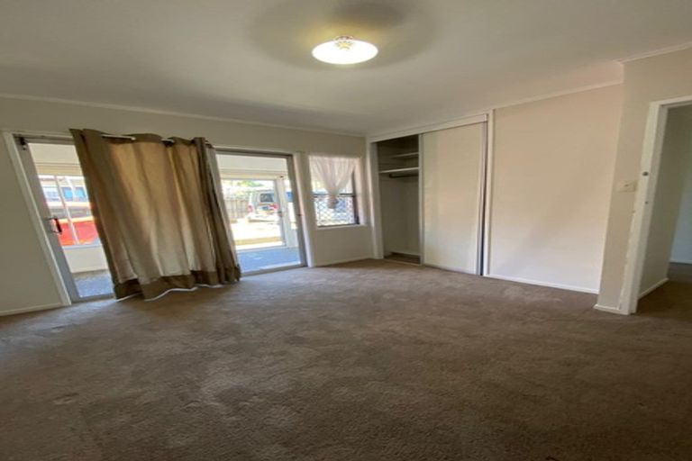 Photo of property in 1/22 Abercrombie Street, Howick, Auckland, 2014