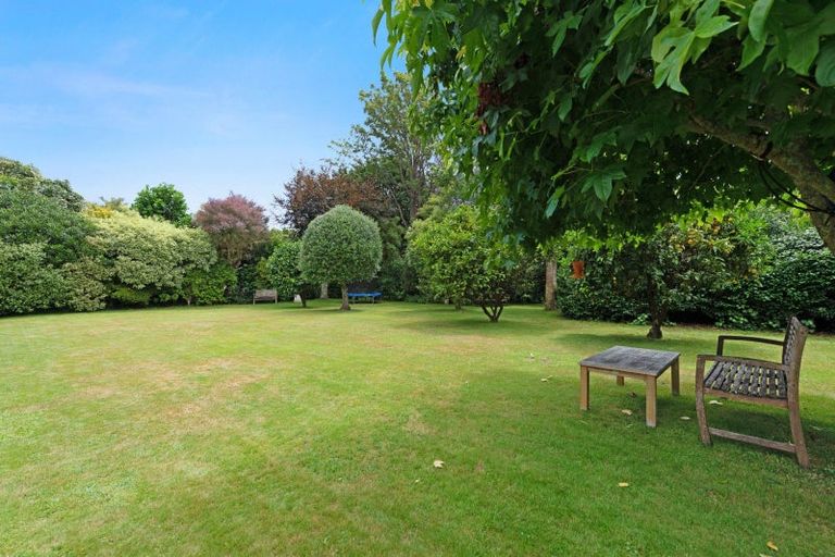 Photo of property in 383a Te Moana Road, Waikanae, 5036