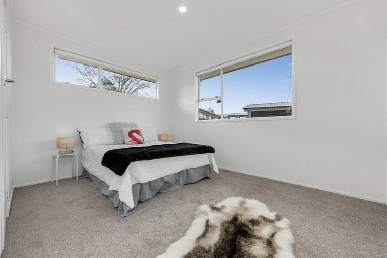 Photo of property in 3 Pukeroa Place, Papakura, 2110