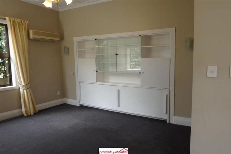 Photo of property in 182 Victoria Road, Saint Clair, Dunedin, 9012