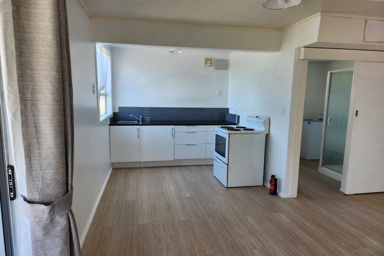 Photo of property in 19 Everard Avenue, Army Bay, Whangaparaoa, 0930