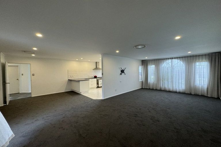 Photo of property in 11 Aspen Way, Kelvin Grove, Palmerston North, 4414