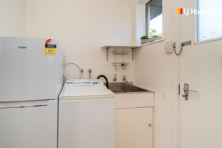 Photo of property in 24b Rutherford Street, Caversham, Dunedin, 9012