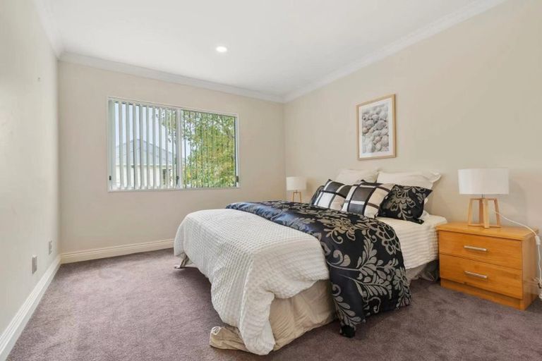 Photo of property in 231a Lake Road, Belmont, Auckland, 0622