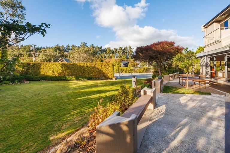 Photo of property in 45 Waicola Drive, Fitzherbert, Palmerston North, 4471