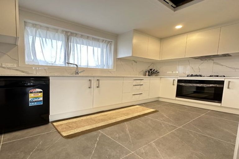 Photo of property in 25 Tripoli Road, Panmure, Auckland, 1072