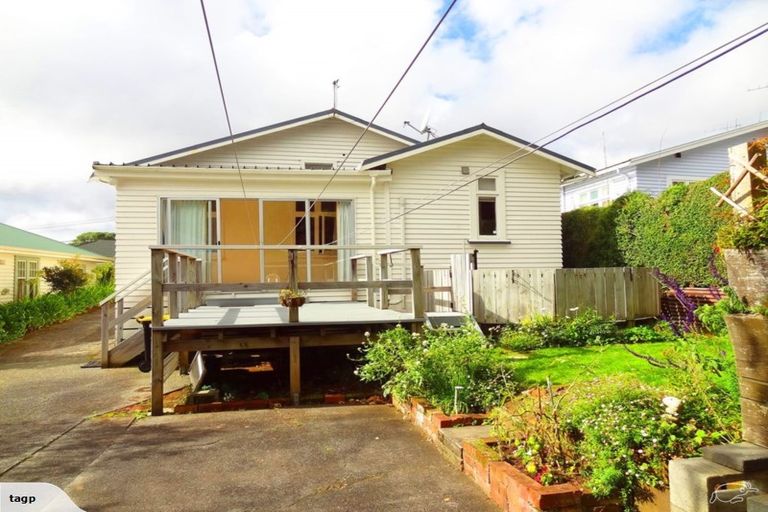 Photo of property in 70 Donald Street, Karori, Wellington, 6012
