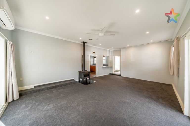 Photo of property in 19 Moores Valley Road, Wainuiomata, Lower Hutt, 5014