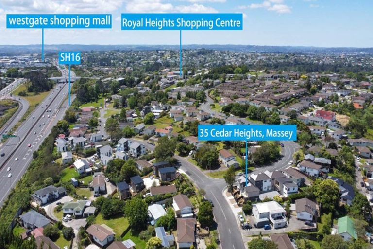 Photo of property in 35a Cedar Heights Avenue, Massey, Auckland, 0614