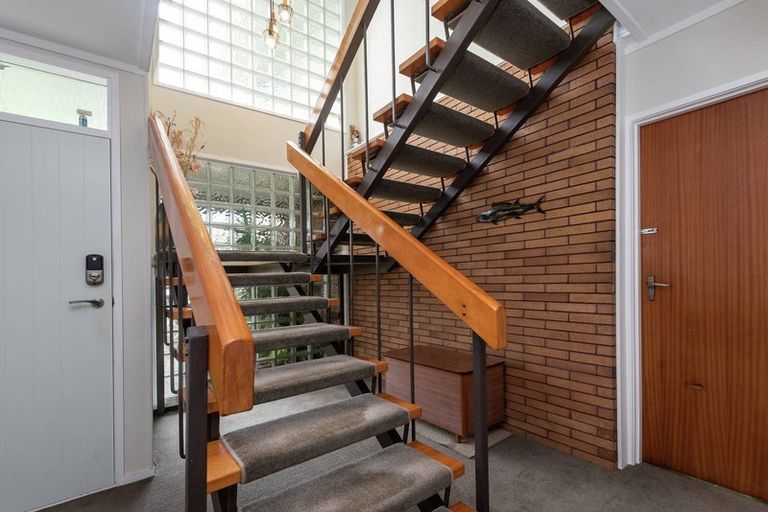 Photo of property in 99 Waller Avenue, Bucklands Beach, Auckland, 2012