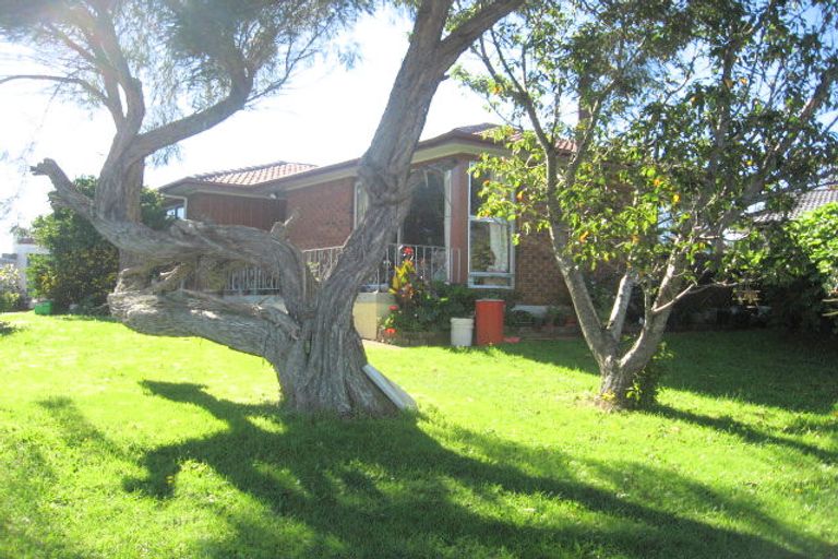 Photo of property in 152 Cascades Road, Pakuranga Heights, Auckland, 2010