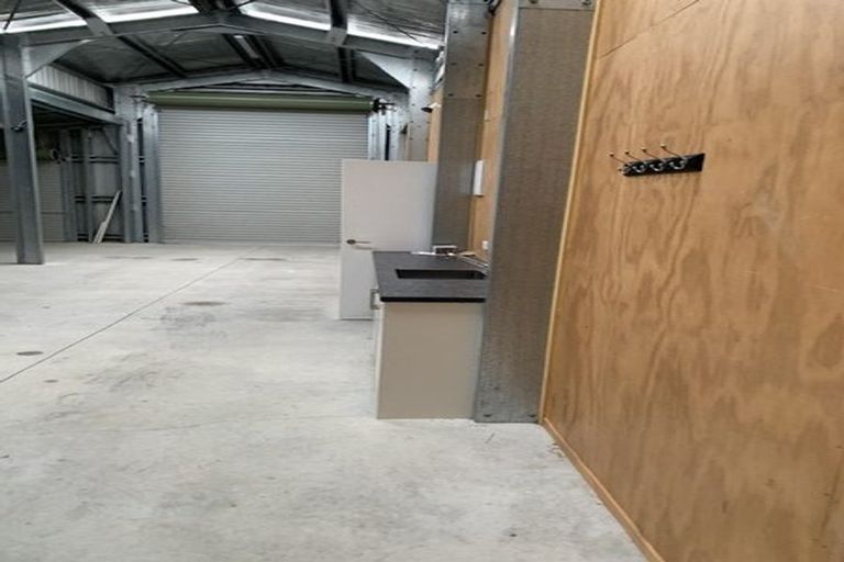 Photo of property in 161 Richmond Road, Brixton, New Plymouth, 4373