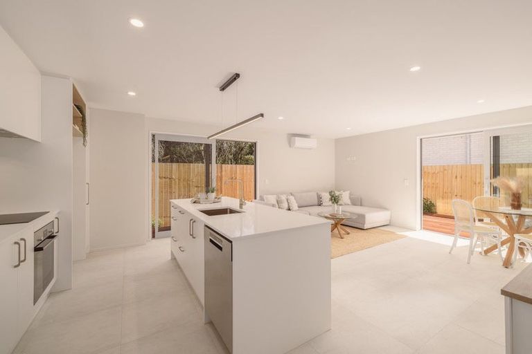 Photo of property in 4/50 Marine Parade, North New Brighton, Christchurch, 8083