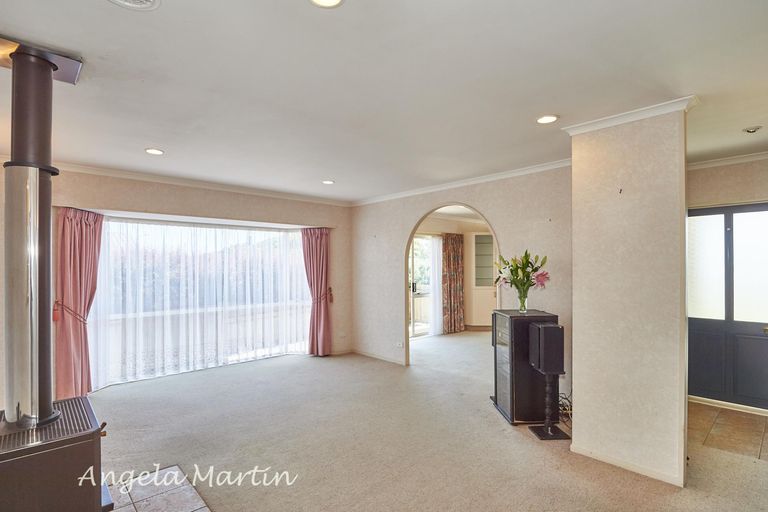 Photo of property in 96 Kelvin Grove Road, Kelvin Grove, Palmerston North, 4414