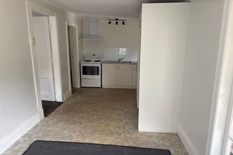Photo of property in 55 Hutchinson Avenue, New Lynn, Auckland, 0600