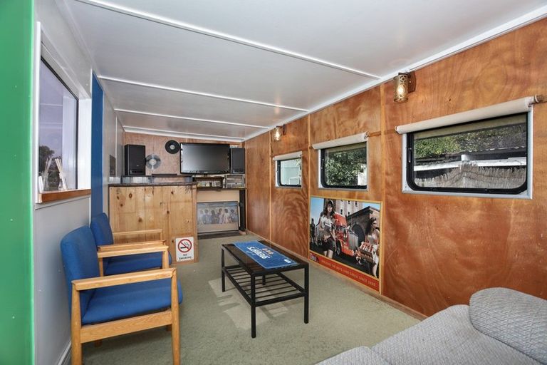 Photo of property in 18 Ngareta Street, Marton, 4710