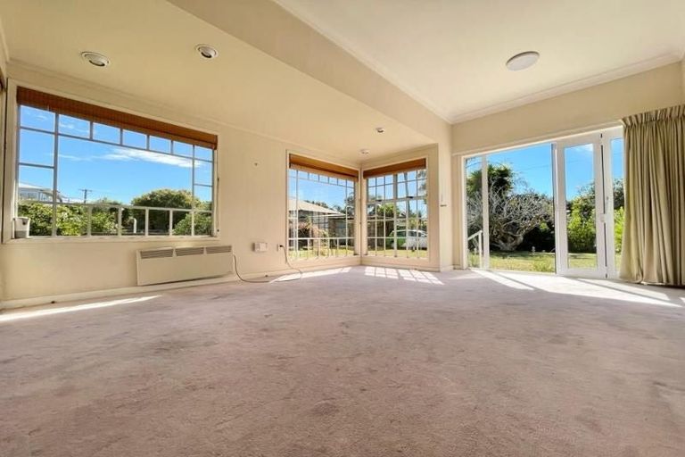 Photo of property in 40 Matai Road, Greenlane, Auckland, 1051