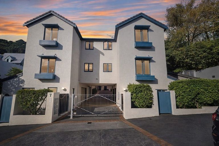 Photo of property in 7g Austin Street, Mount Victoria, Wellington, 6011