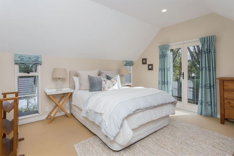 Photo of property in 25 Chepstow Avenue, Fendalton, Christchurch, 8052