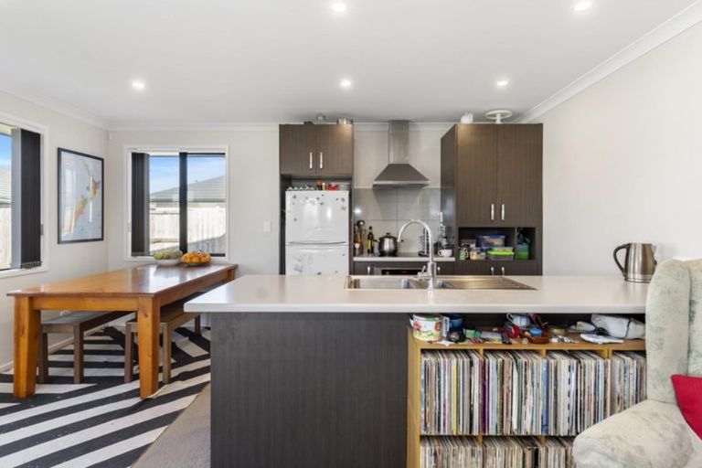 Photo of property in 19 Batty Street, Papamoa Beach, Papamoa, 3118