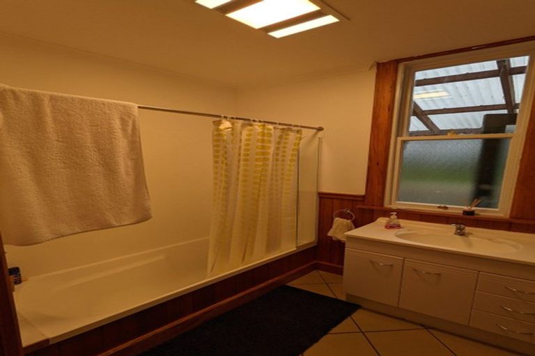 Photo of property in 11 Stuckey Street, Levin, 5510