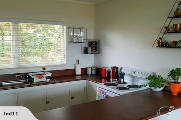 Photo of property in 5/77 Old Lake Road, Narrow Neck, Auckland, 0624