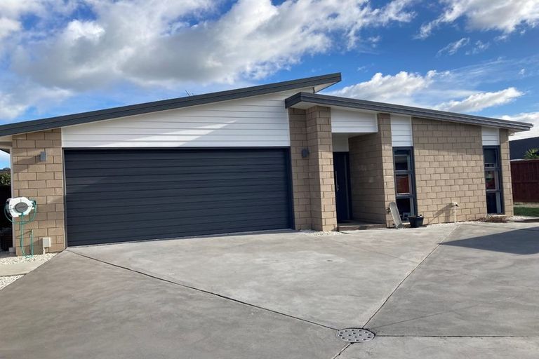 Photo of property in 17 Wootton Place, Kaiapoi, 7630