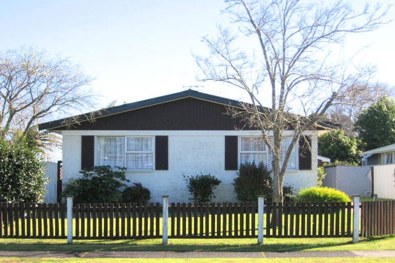 Photo of property in 6 Glasgow Street, St Andrews, Hamilton, 3200