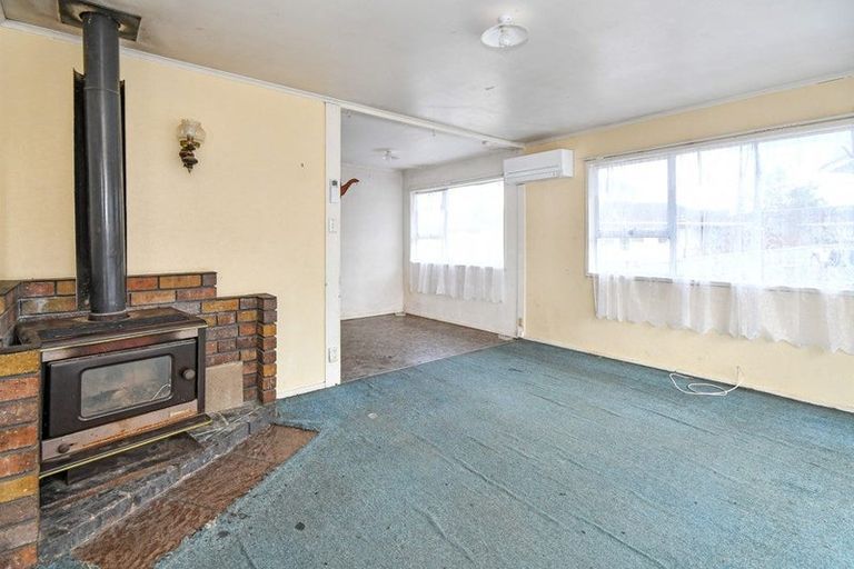 Photo of property in 17 Fairdale Avenue, Red Hill, Papakura, 2110