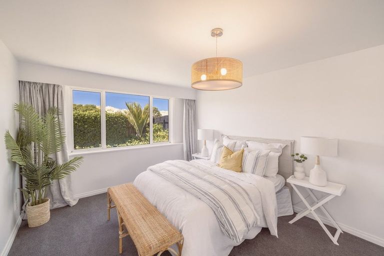 Photo of property in 35 Marine Parade, North New Brighton, Christchurch, 8083
