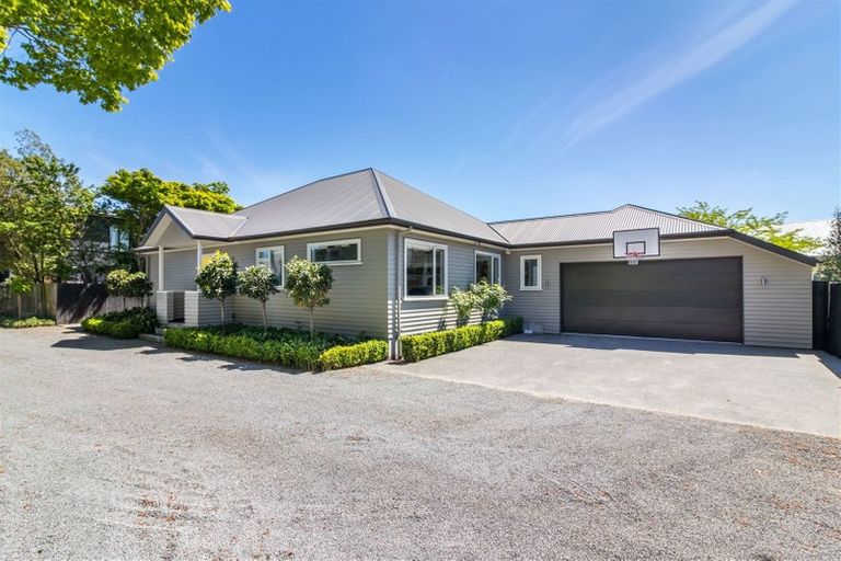 Photo of property in 36 Bryndwr Road, Fendalton, Christchurch, 8052