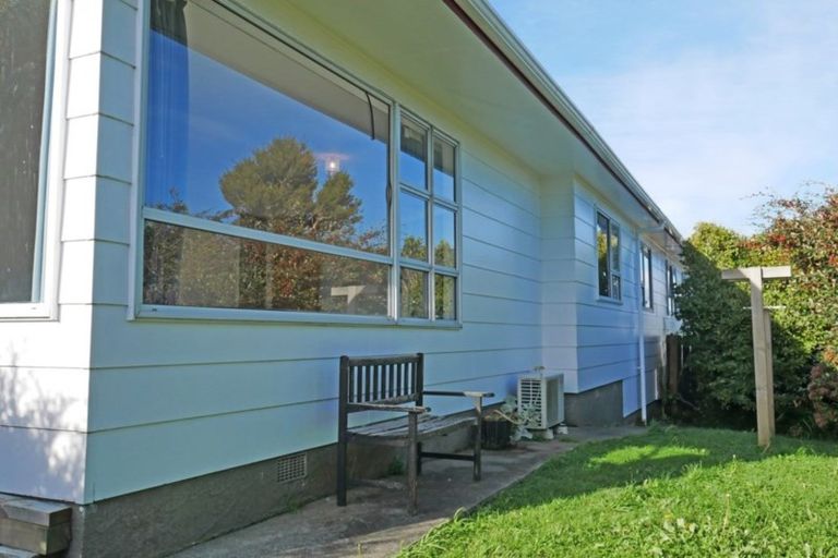 Photo of property in 14b Oakleigh Street, Maungaraki, Lower Hutt, 5010