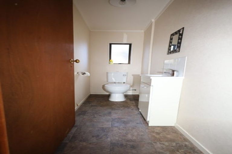 Photo of property in 37 Smiths Road, Matua, Tauranga, 3110